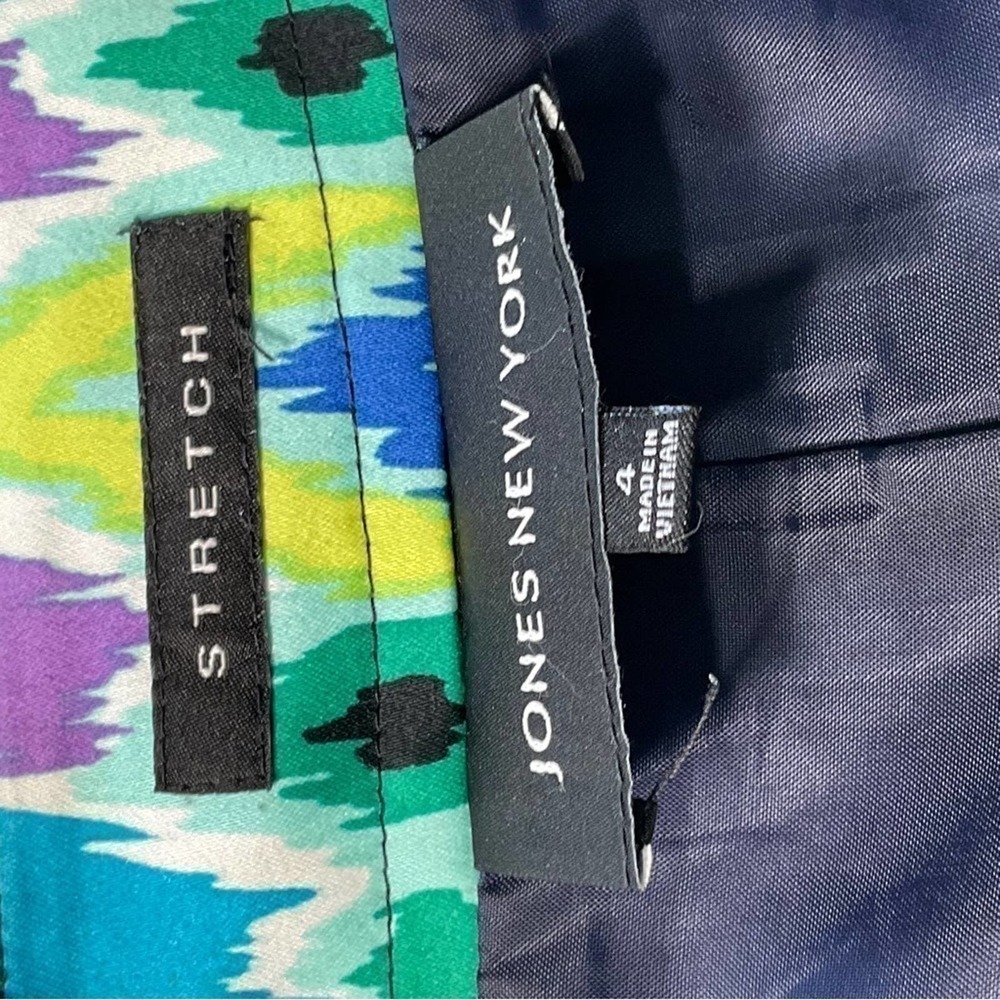 Jones New York casual stretch skirt size 4. - Picture 6 of 8
